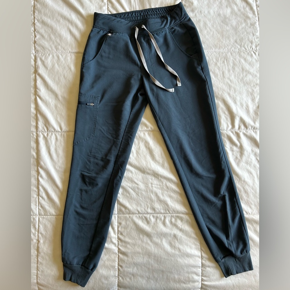 Women’s Gray/Blue Figs Jogger Scrub Pants